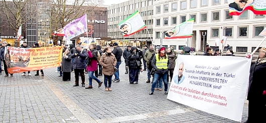 Abschlusskundgebung Marktplatz Stuttgart Abschlusskundgebung Marktplatz Stuttgart